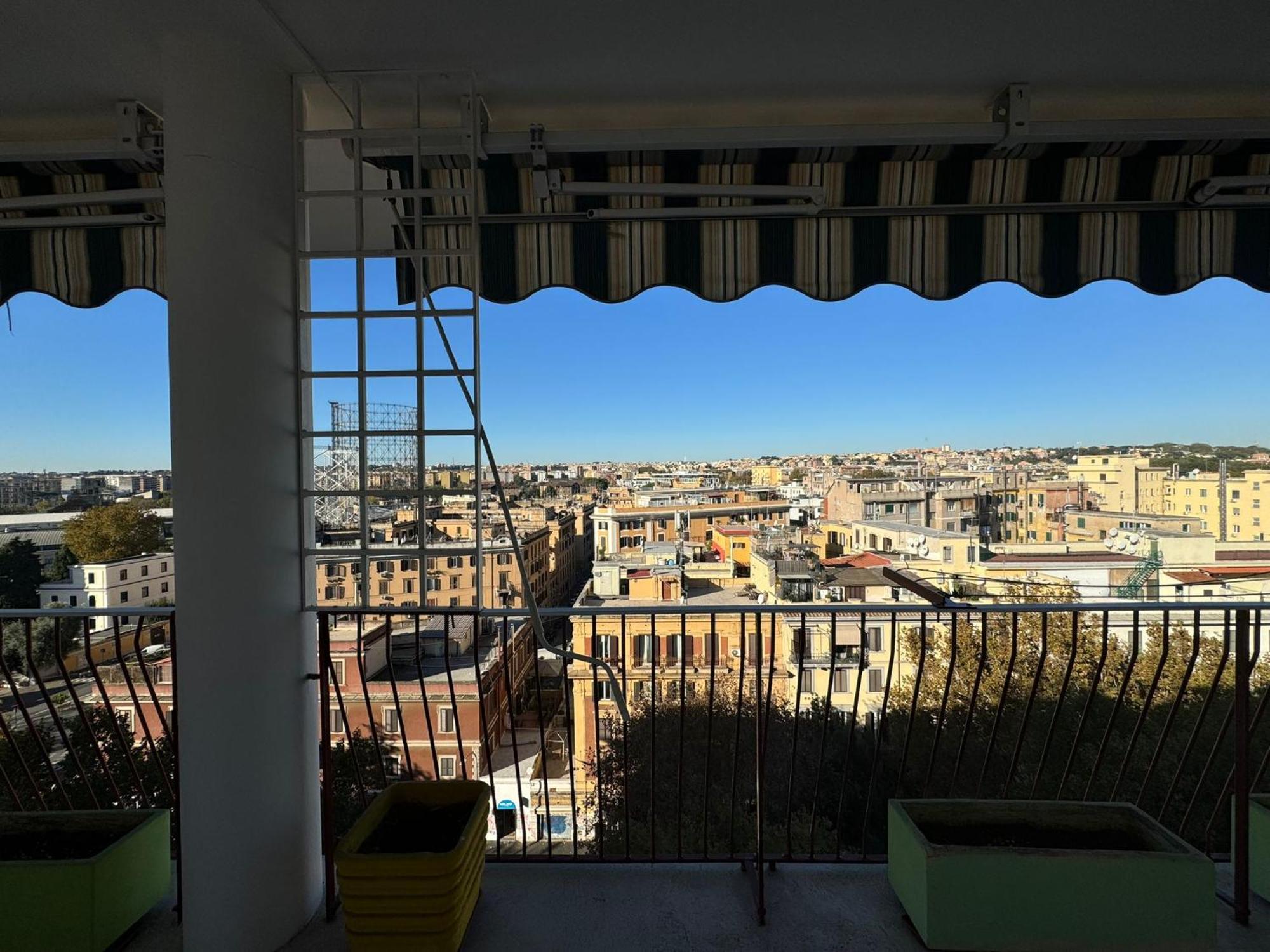 Apartment Cozy Flat With Balcony Rom