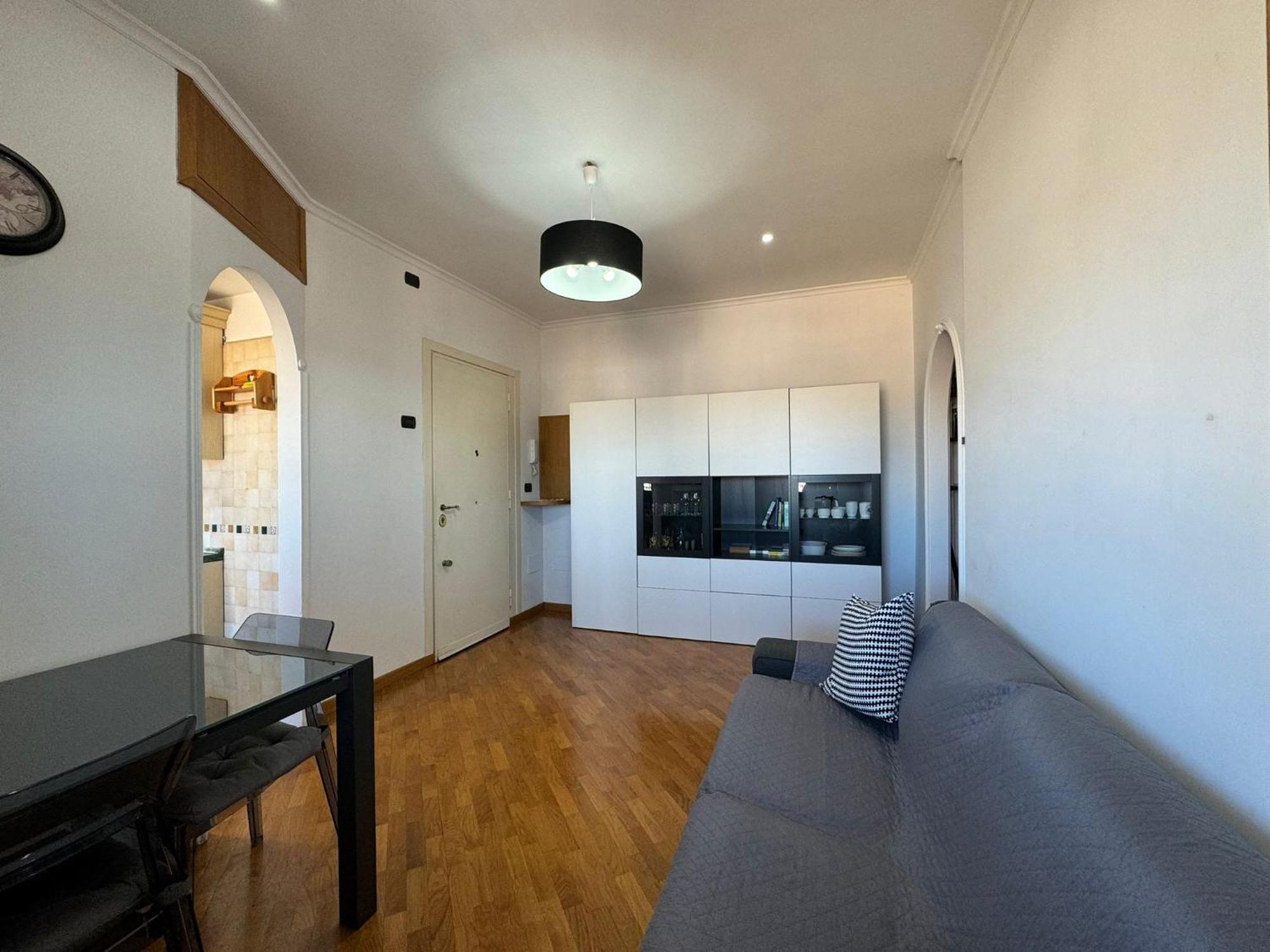 Cozy Flat With Balcony Apartment *