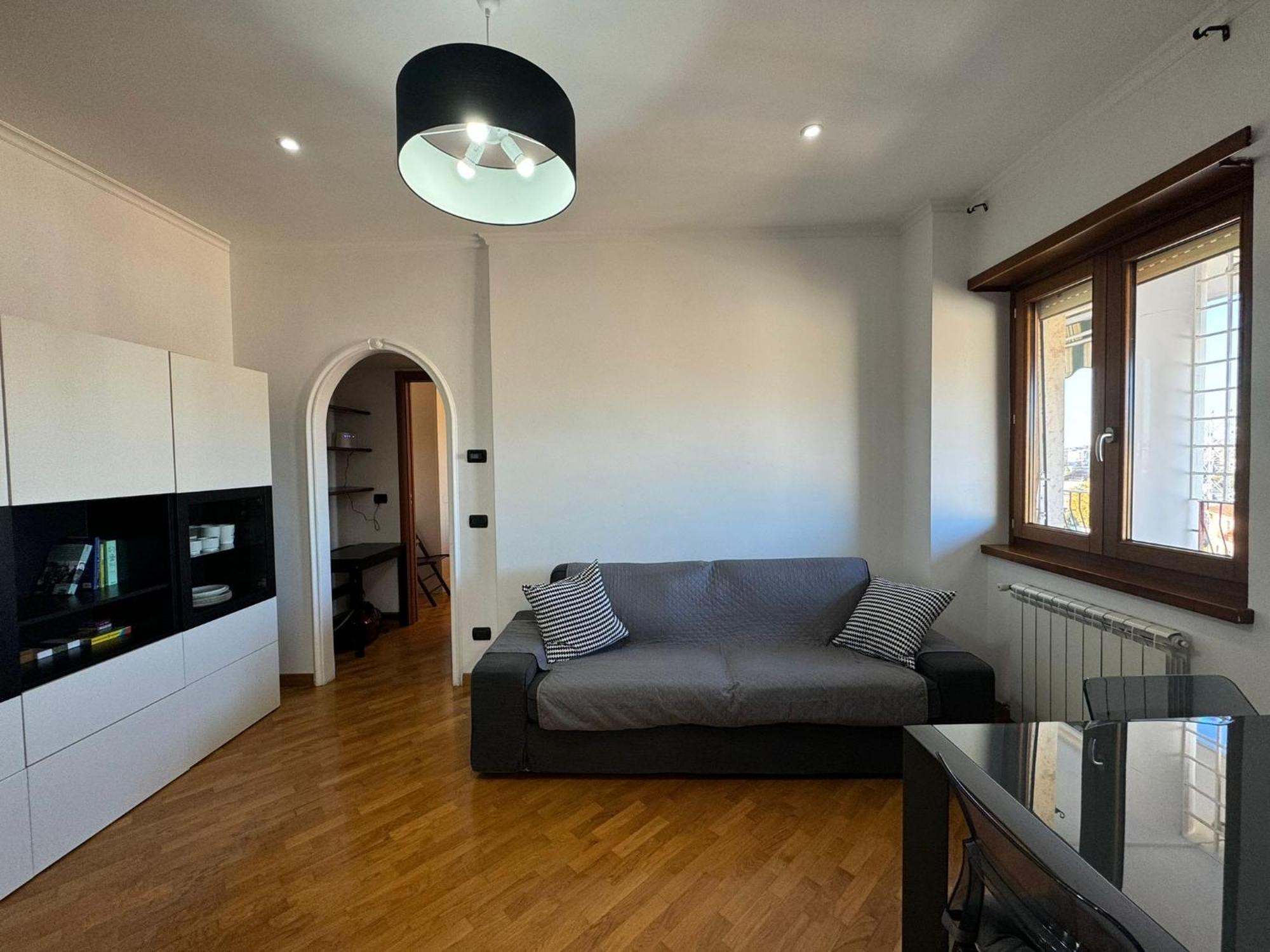 Apartment Cozy Flat With Balcony